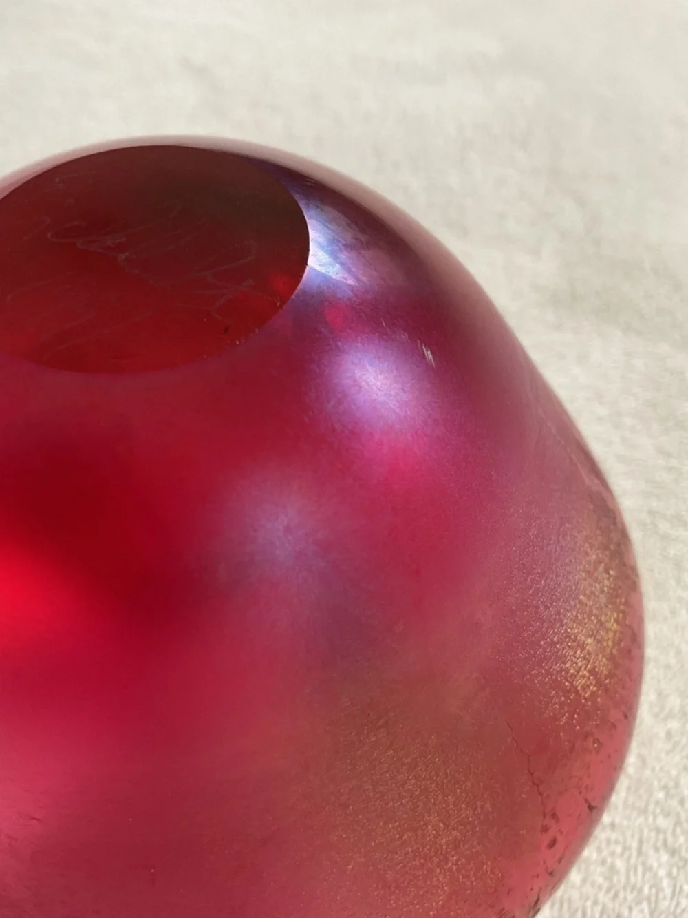 Robert Eickholt 1991 Signed Art Glass Vase Ruby Red Gold Leaf
